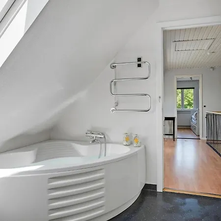 Feriehus Gorgeous In With Sauna Otterup
